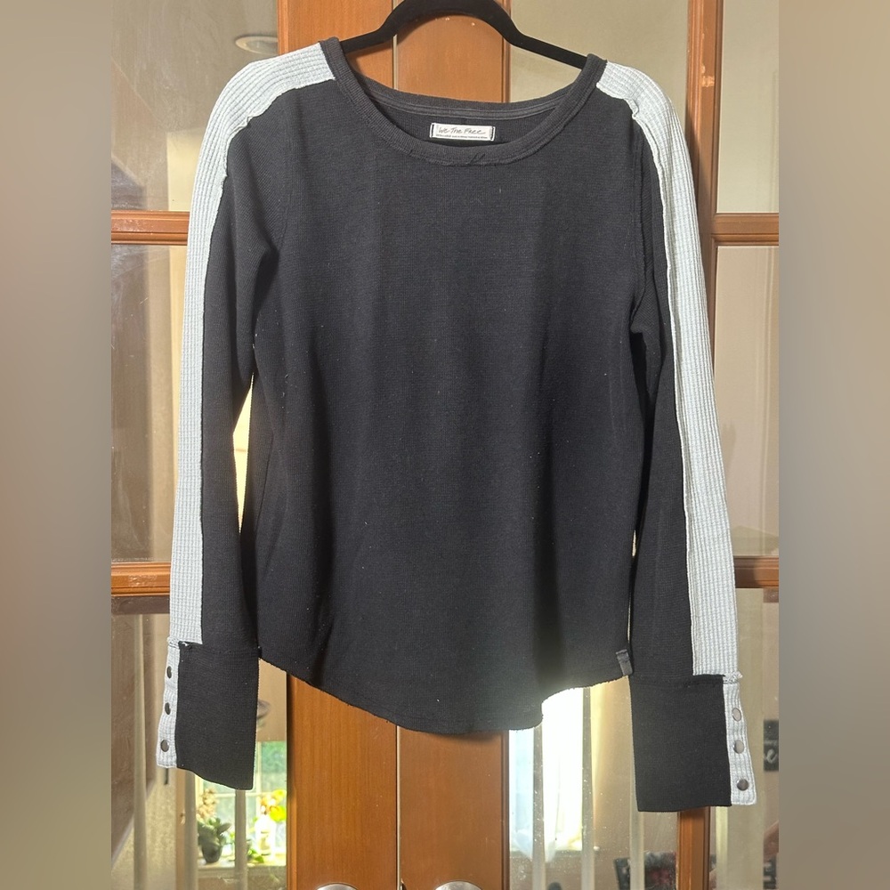 We The Free Black and Gray Long Sleeve Top, Size XL. Great used condition.